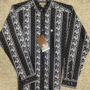 Ariat Classic Fit Longsleeve, BLACK